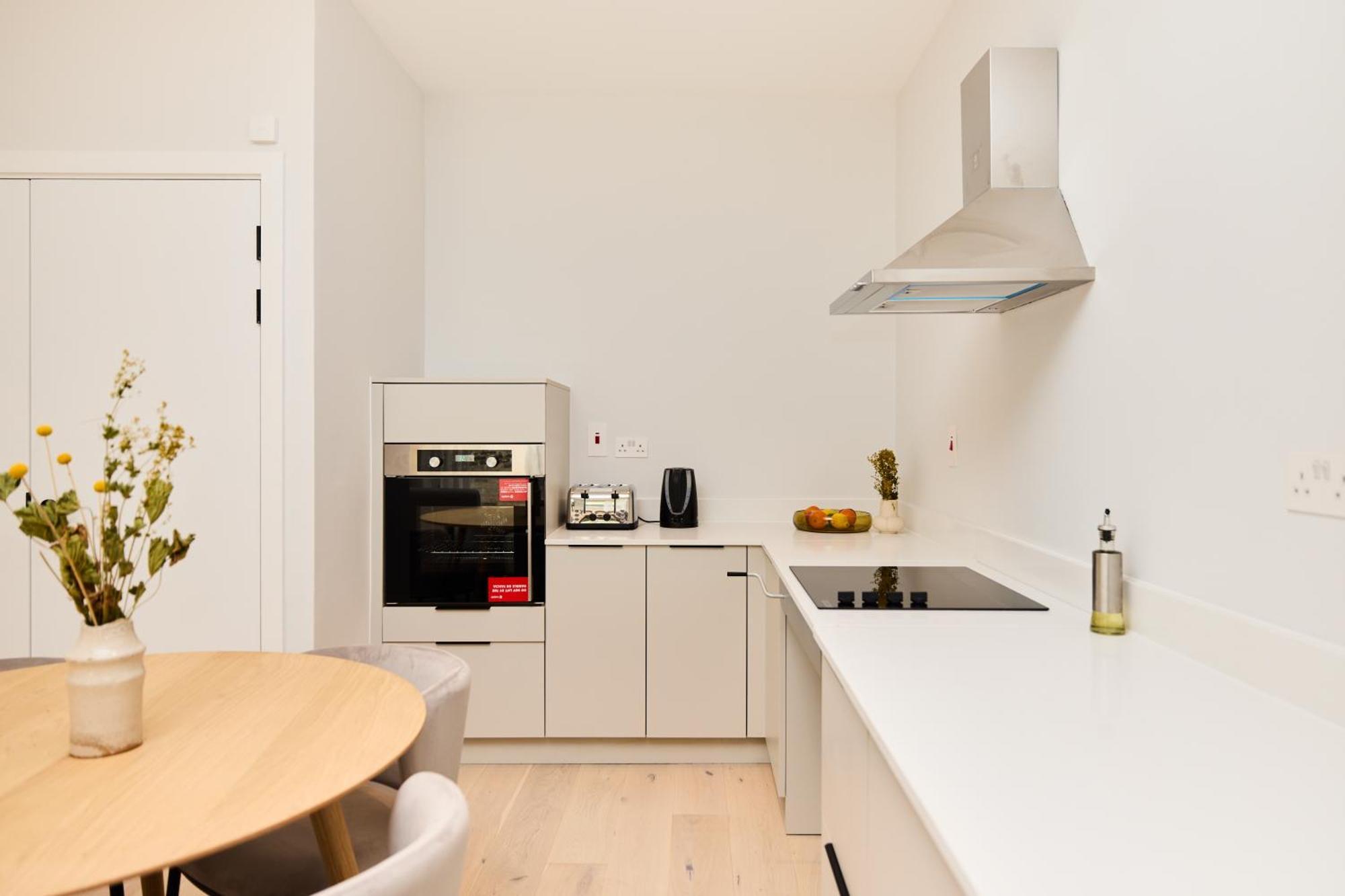 The Brondesbury Hideout - Breathtaking 1bdr Flat With Terrace & Parking * London